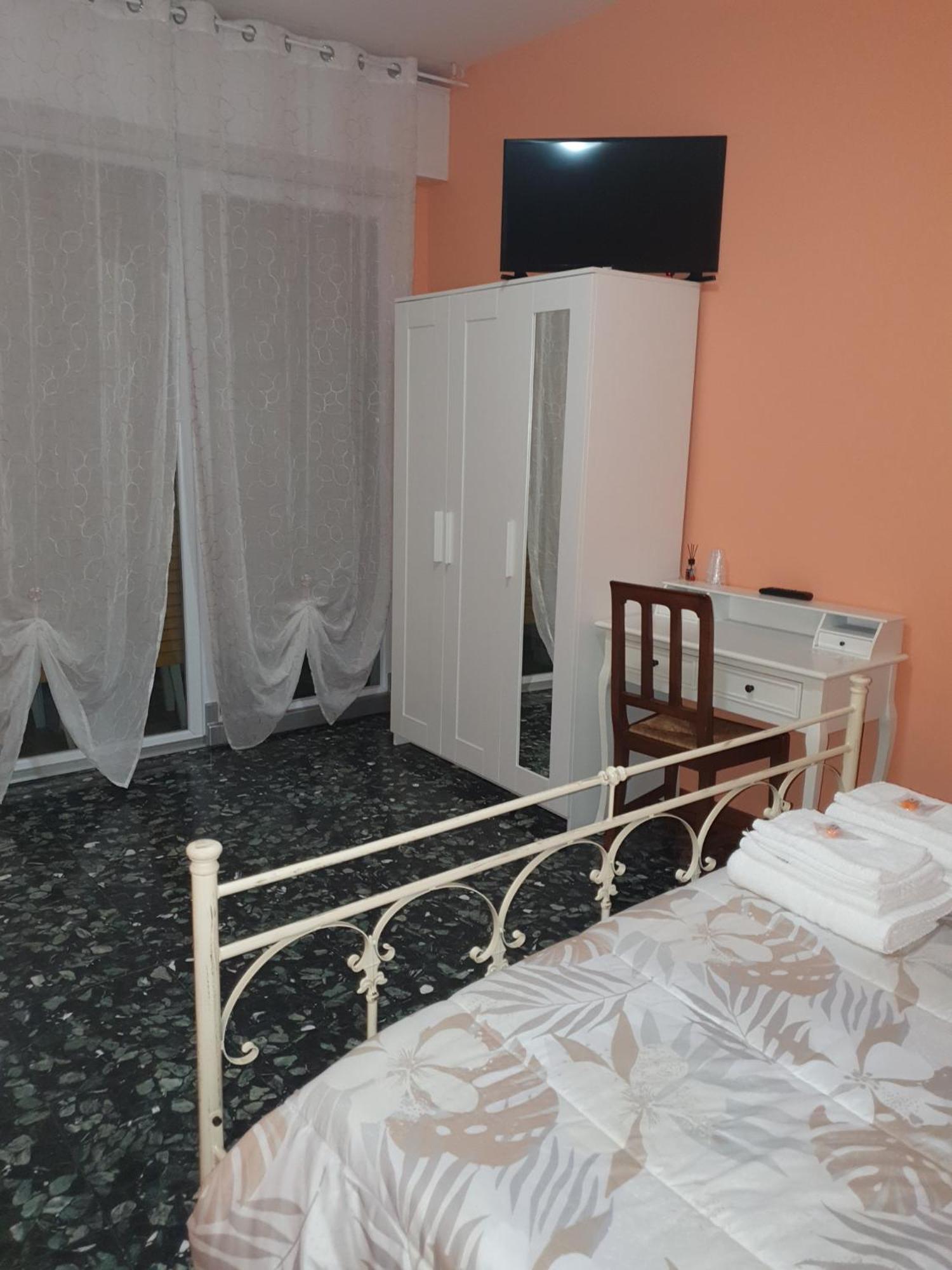 Andrea Affittacamere E B&B Solignano Nuovo Ngoại thất bức ảnh